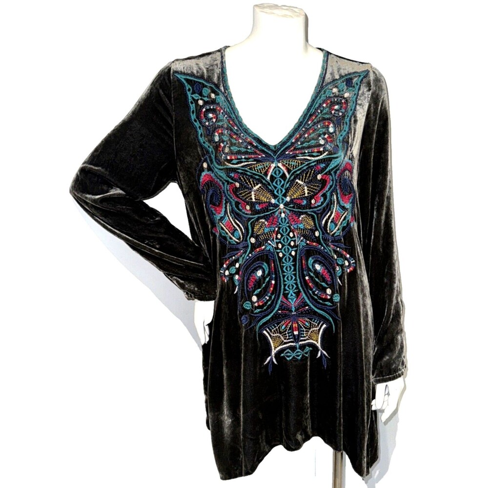 🖤JOHNNY WAS Womens S Butterfly Embroidery Lush Velvet SILK Top Goth Fairy